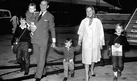 mary lindsay hiddingh|David Tomlinson's life plagued by tragedy and misfortune despite .